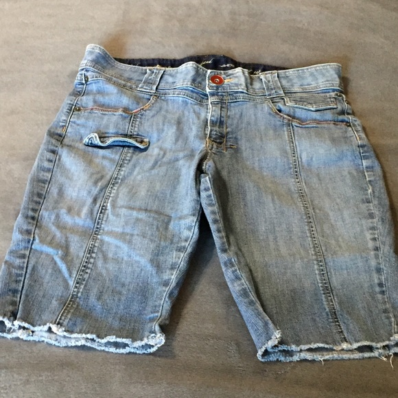 Lee Pants - Cut-Off Bermuda Blue Jean Denim Shorts 14